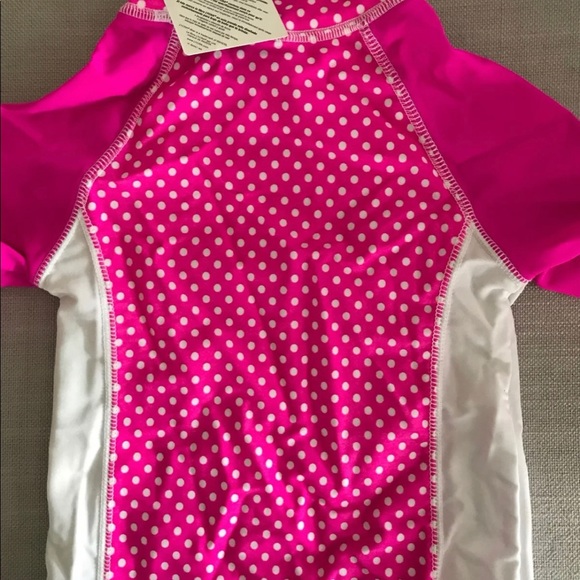 The Children’s Place Swim Rashguard Sz 24 months - Picture 5 of 8